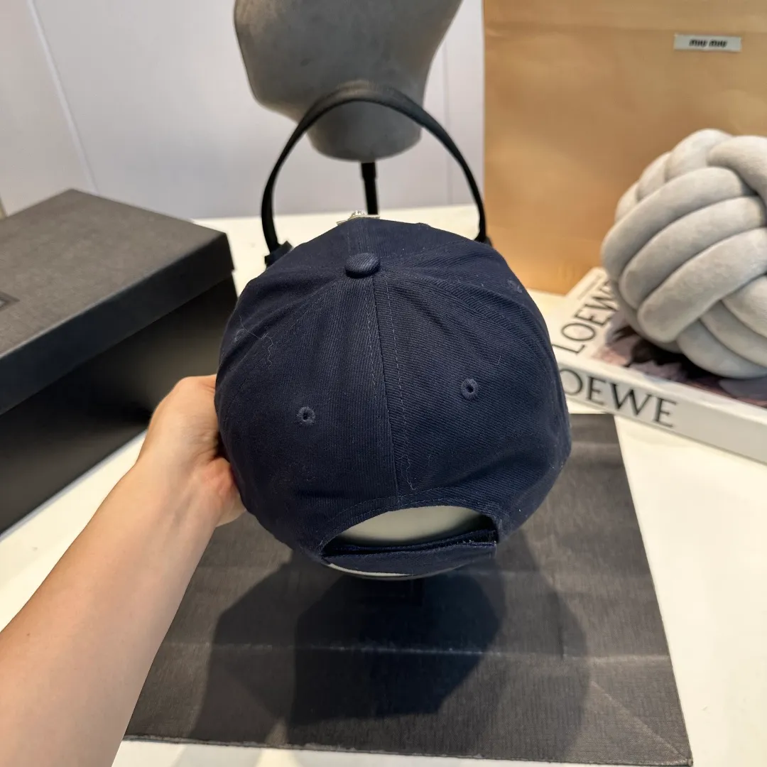P50 Croxin's new high-quality baseball cap, high-end customized version! The same style as the internet celebrity fashion blogger! Wall crack recommended! Great quality! Head circumference 57cm